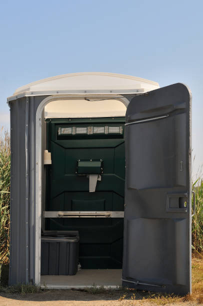 Best Portable restroom trailer rental  in Mansfield Center, CT